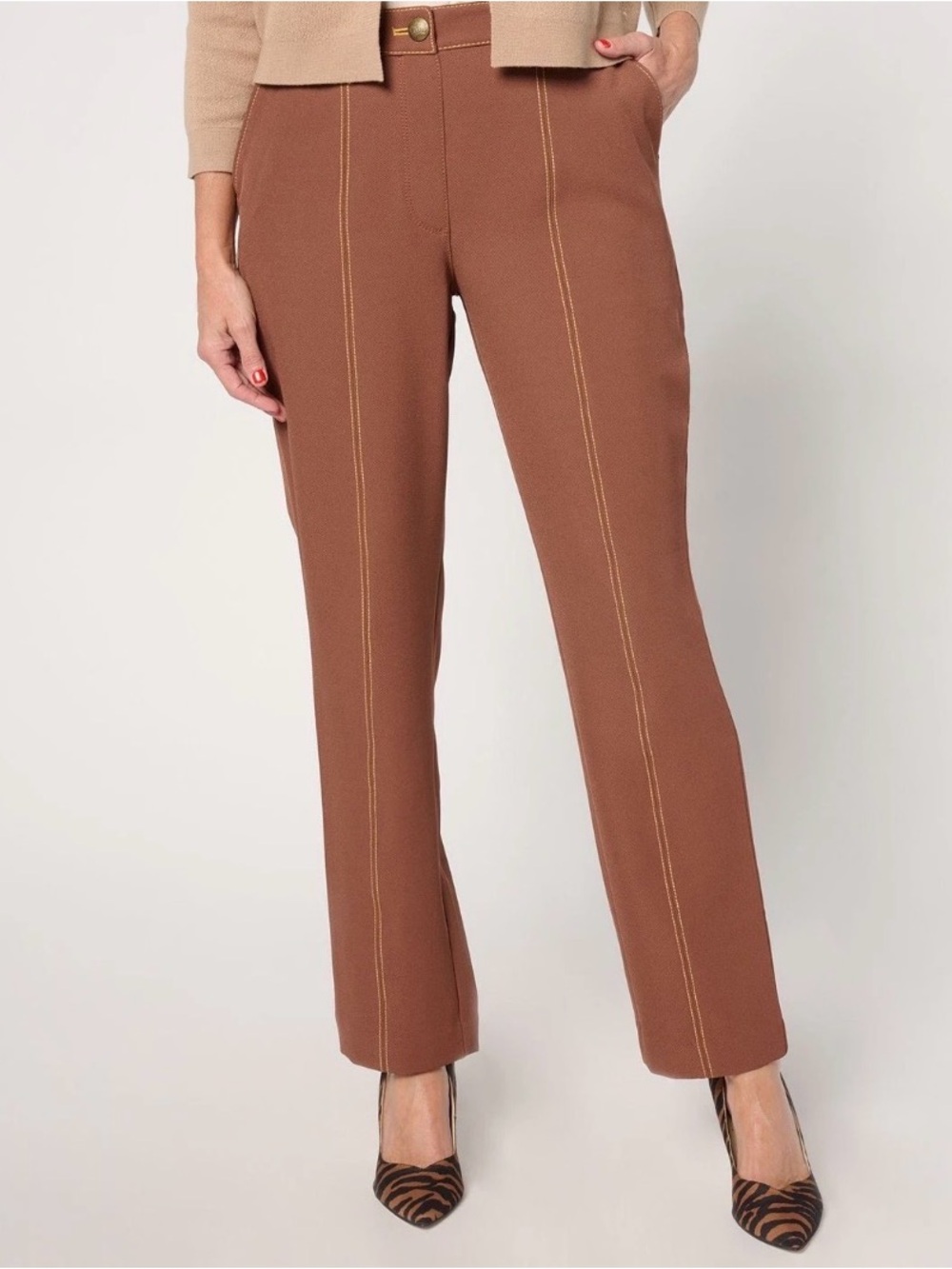 NEW Isaac Mizrahi Clove Brown Straight Leg Pants with Contrast Topstitch 10P